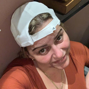 Meet your Posher, Danay